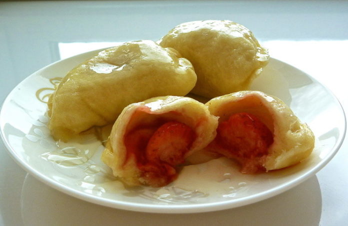 Вареники с клубникой рецепт от Тарелкиной